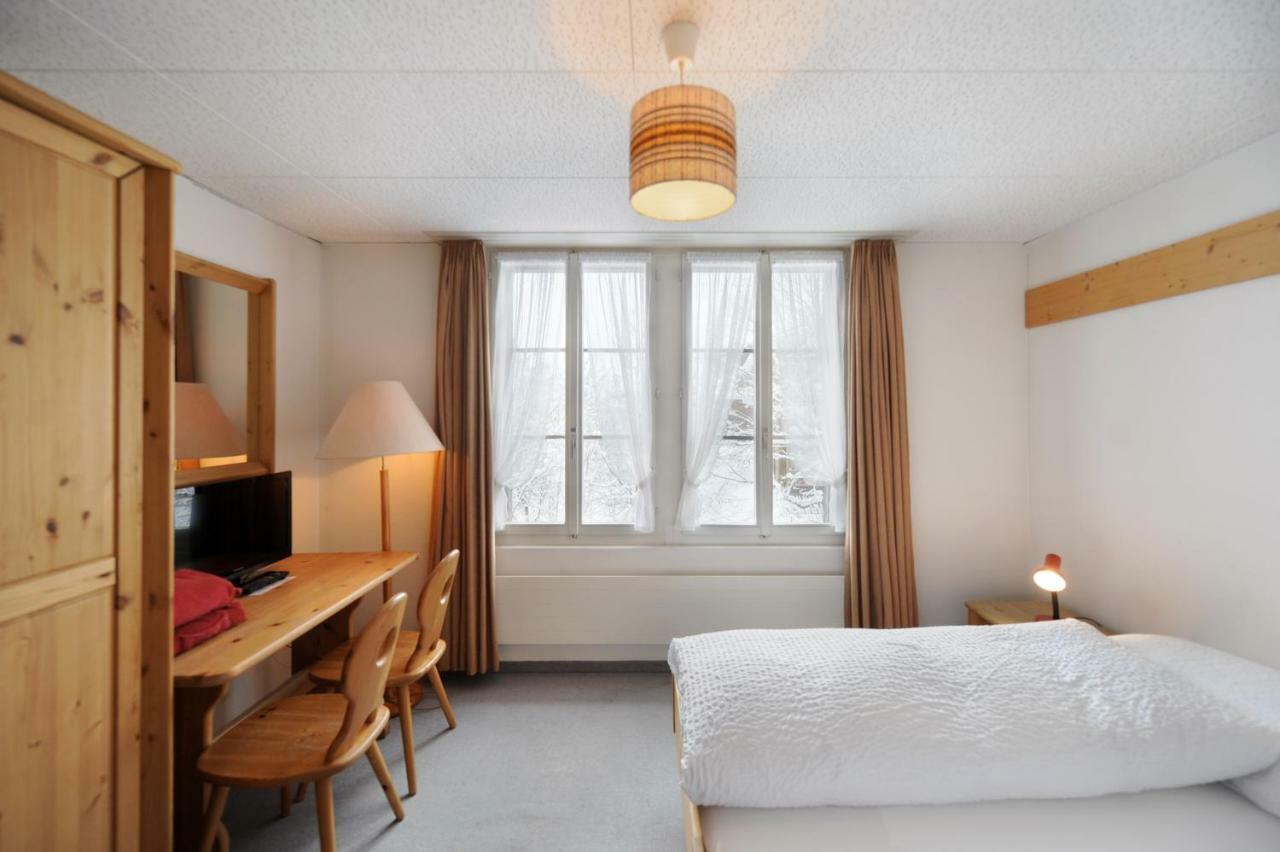 Hotel Krone Budget Lenk Εξωτερικό φωτογραφία